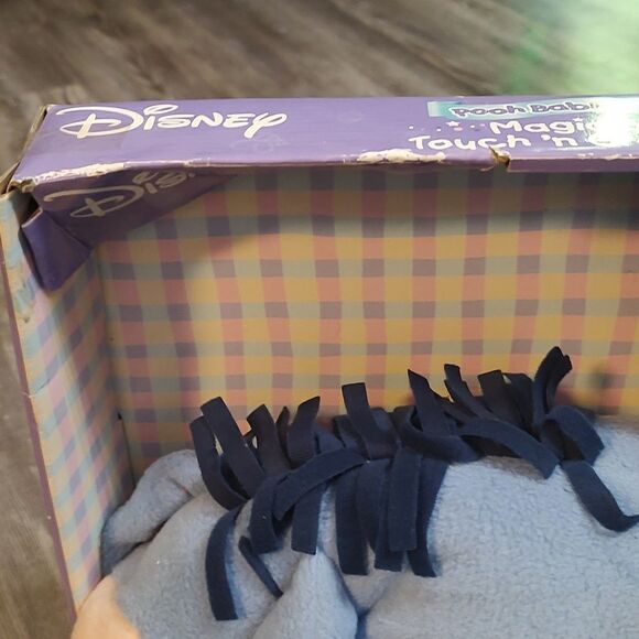 Disney Pooh Babies Magic Touch N Crawl Eeyore NIB Rare Vintage - Picture 4 of 13